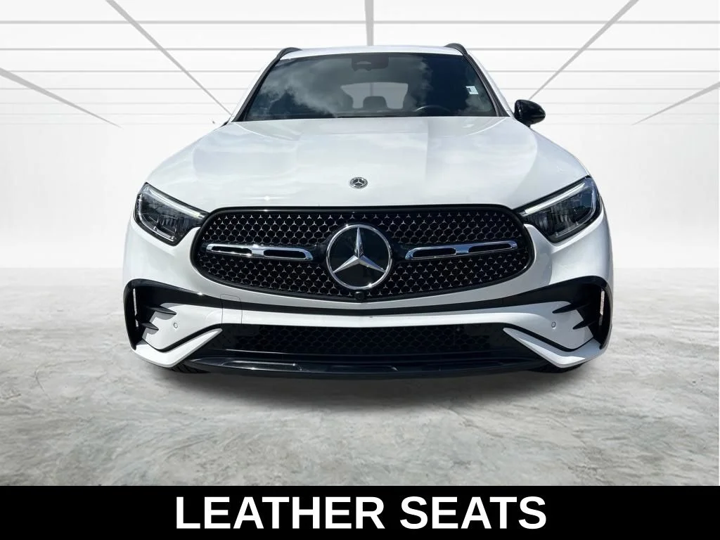 Used 2025  Mercedes-Benz GLC 300 image 6