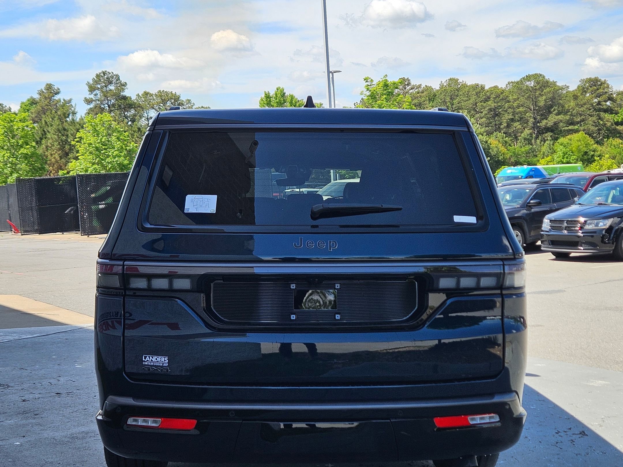 New 2026 Fathom Blue Pearl-Coat Exterior Paint (Late Availability) Jeep Limited Altitude image 6