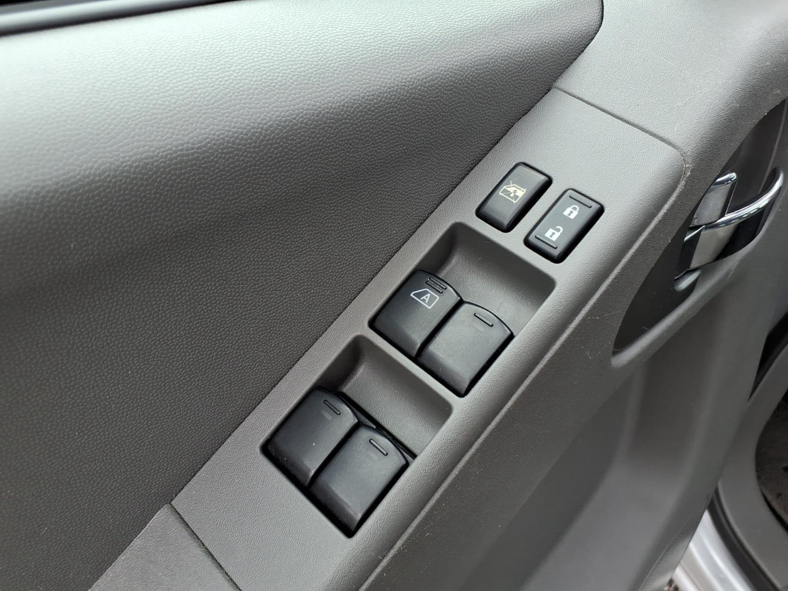Used 2019 Glacier White Nissan SV image 11