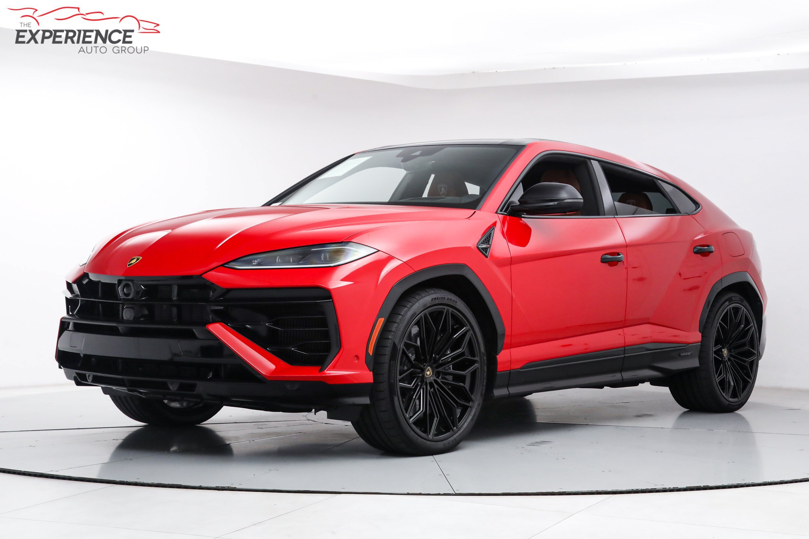 2025 Lamborghini Urus 4.0 V8 PHEV SE's photo