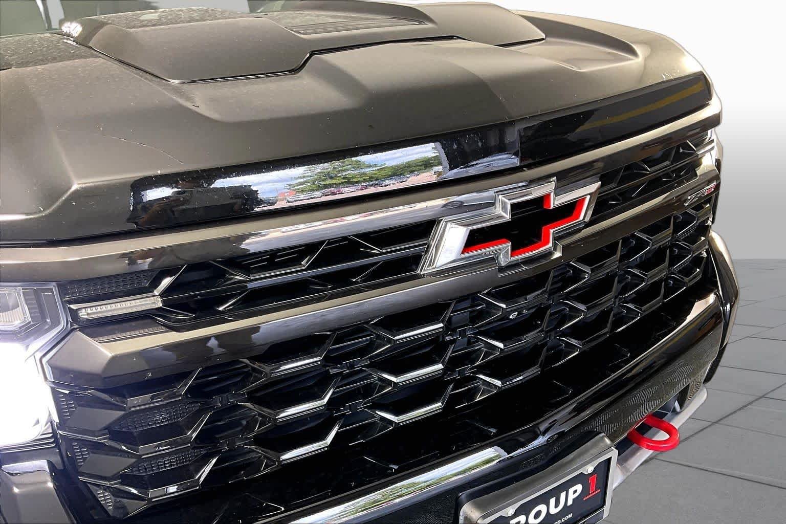 Used 2022 Black Chevrolet ZR2 image 29
