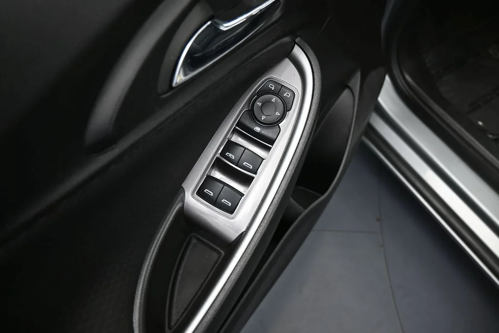 Used 2024 Sterling Gray Metallic Chevrolet LT image 13