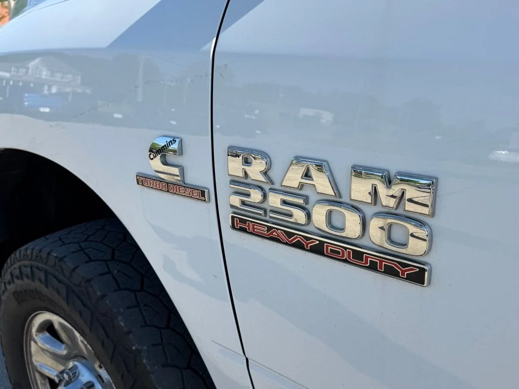 Used 2018 White Ram SLT image 11