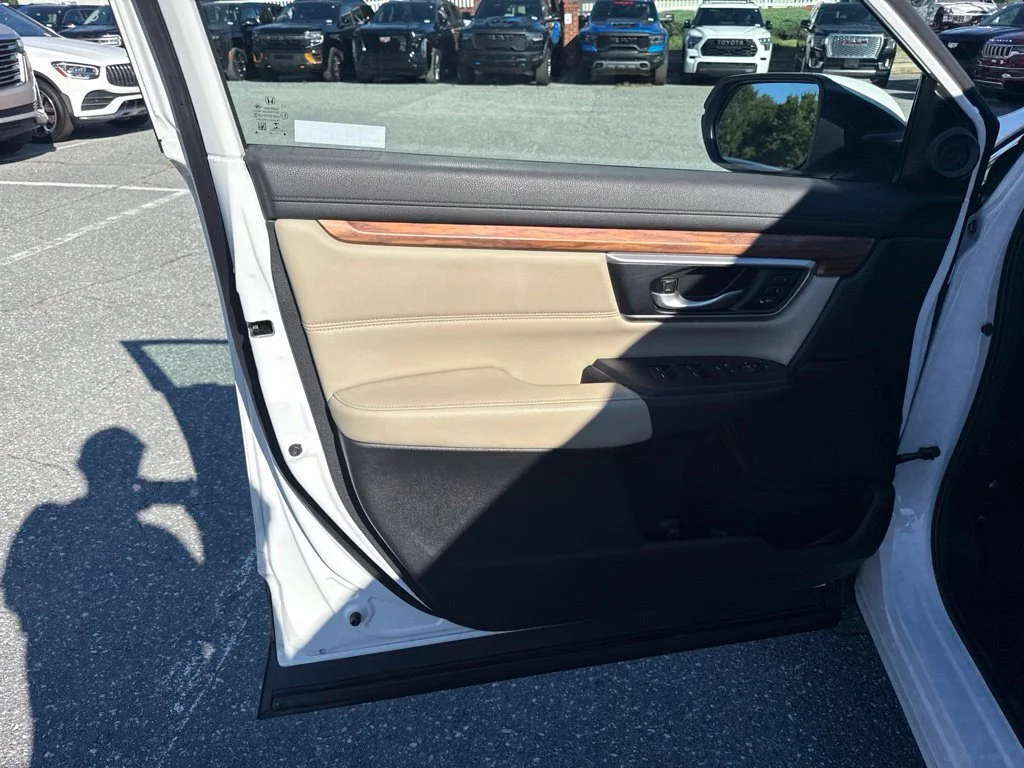 Used 2022  Honda Touring image 23