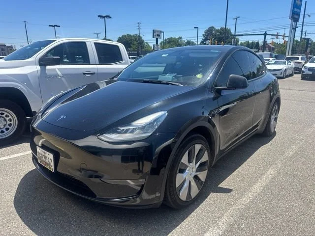 2021 Tesla Model Y Long Range Dual Motor All-Wheel Drive's photo