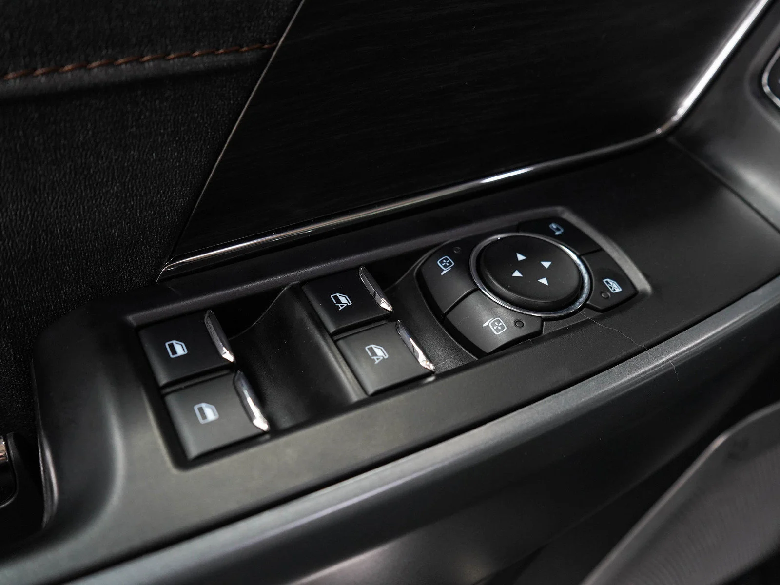Used 2024 Gray Ford LARIAT image 22