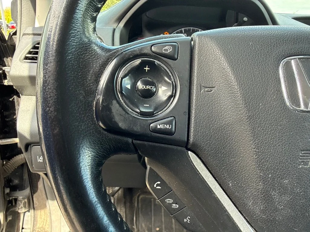 Used 2016 Crystal Black Pearl Honda Touring image 11