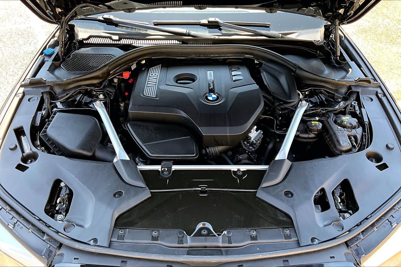 Used 2019 Black Sapphire Metallic BMW 530i image 32