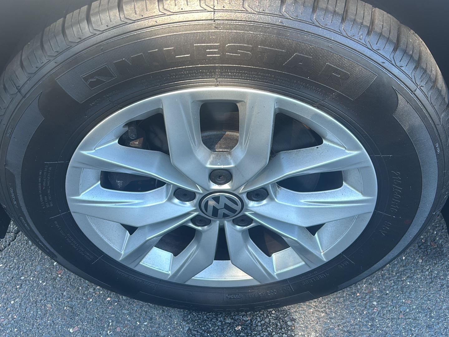 Used 2017 Platinum Gray Metallic Volkswagen 1.8T S image 9