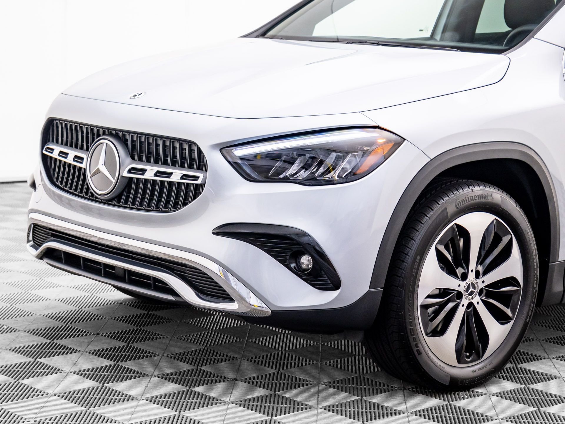 Certified Used 2026 Silver Mercedes-Benz GLA 250 image 32