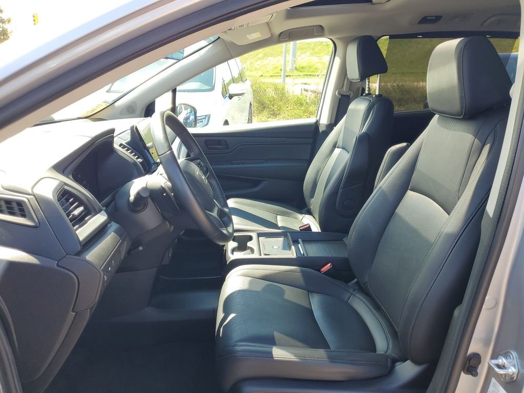 2025 Honda Odyssey EX-L - Photo 10