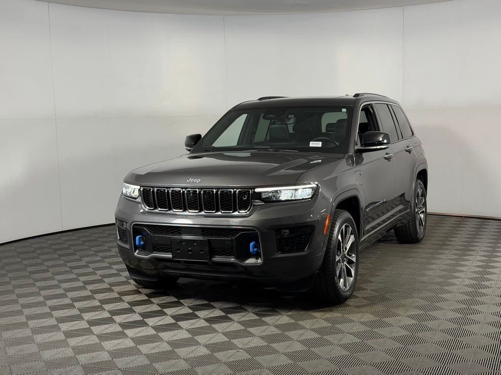 Certified Used 2022 Gray Jeep Overland 4xe image 10
