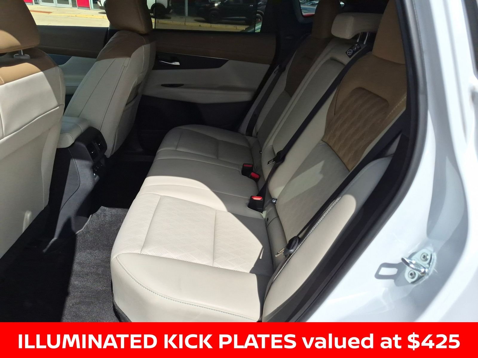 Certified Used 2026 White Pearl Nissan Platinum image 28