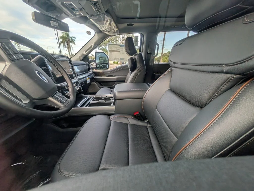 New 2026 Star White Metallic Tri-Coat Ford F-250® Lariat® image 8