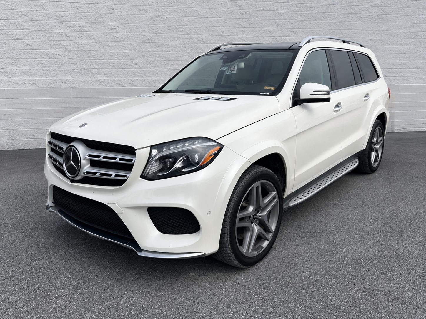 Used 2018 designo Diamond White Metallic Mercedes-Benz GLS 550 image 1