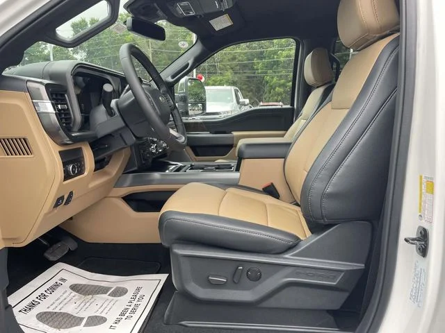 New 2026 Star White Metallic Tri-Coat Ford F-250® Lariat® image 17