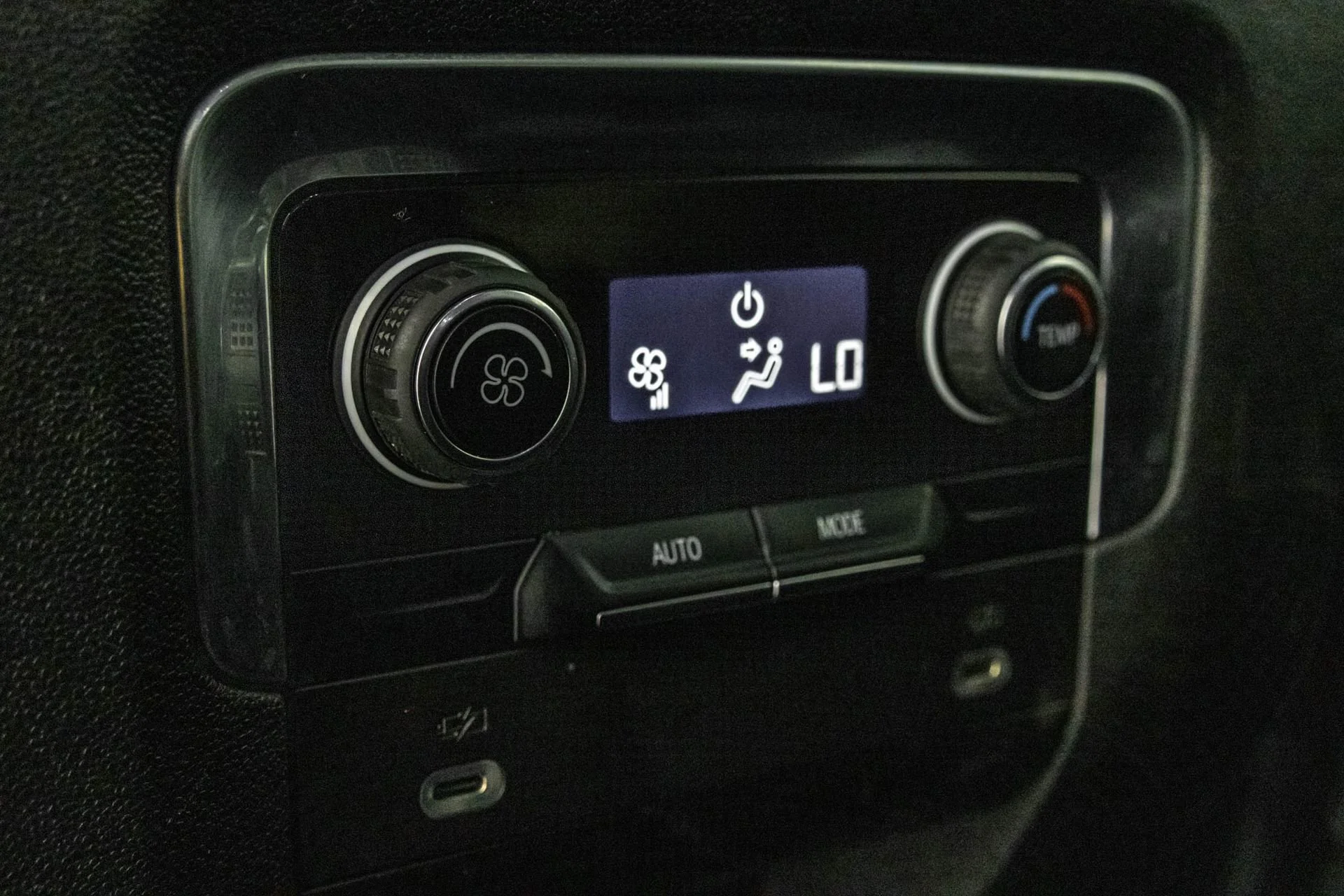 Used 2022 Black Chevrolet LT image 37