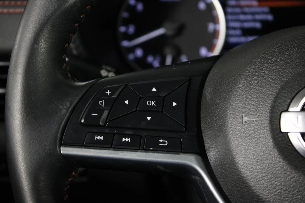 Certified Used 2024 Gray Nissan SR image 27