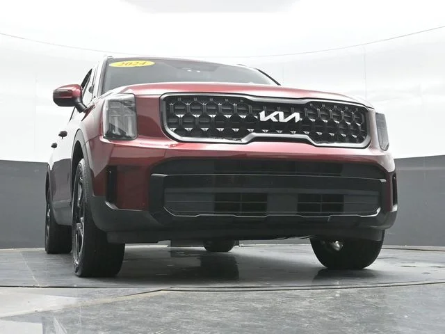Used 2024 Red Kia EX X-Line image 22