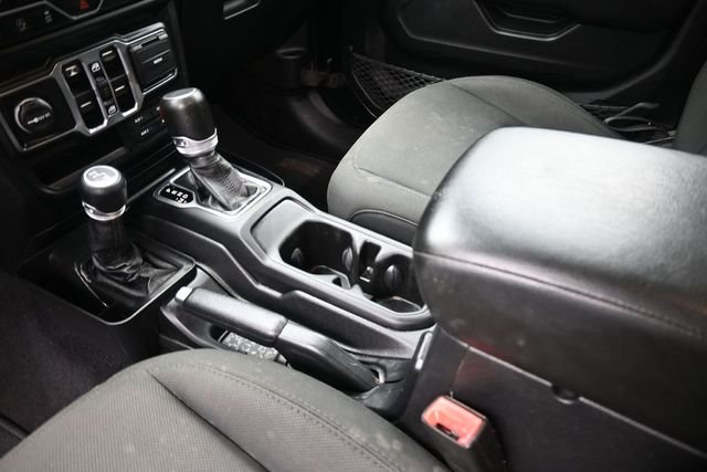 Used 2020 Black Jeep Sport image 32