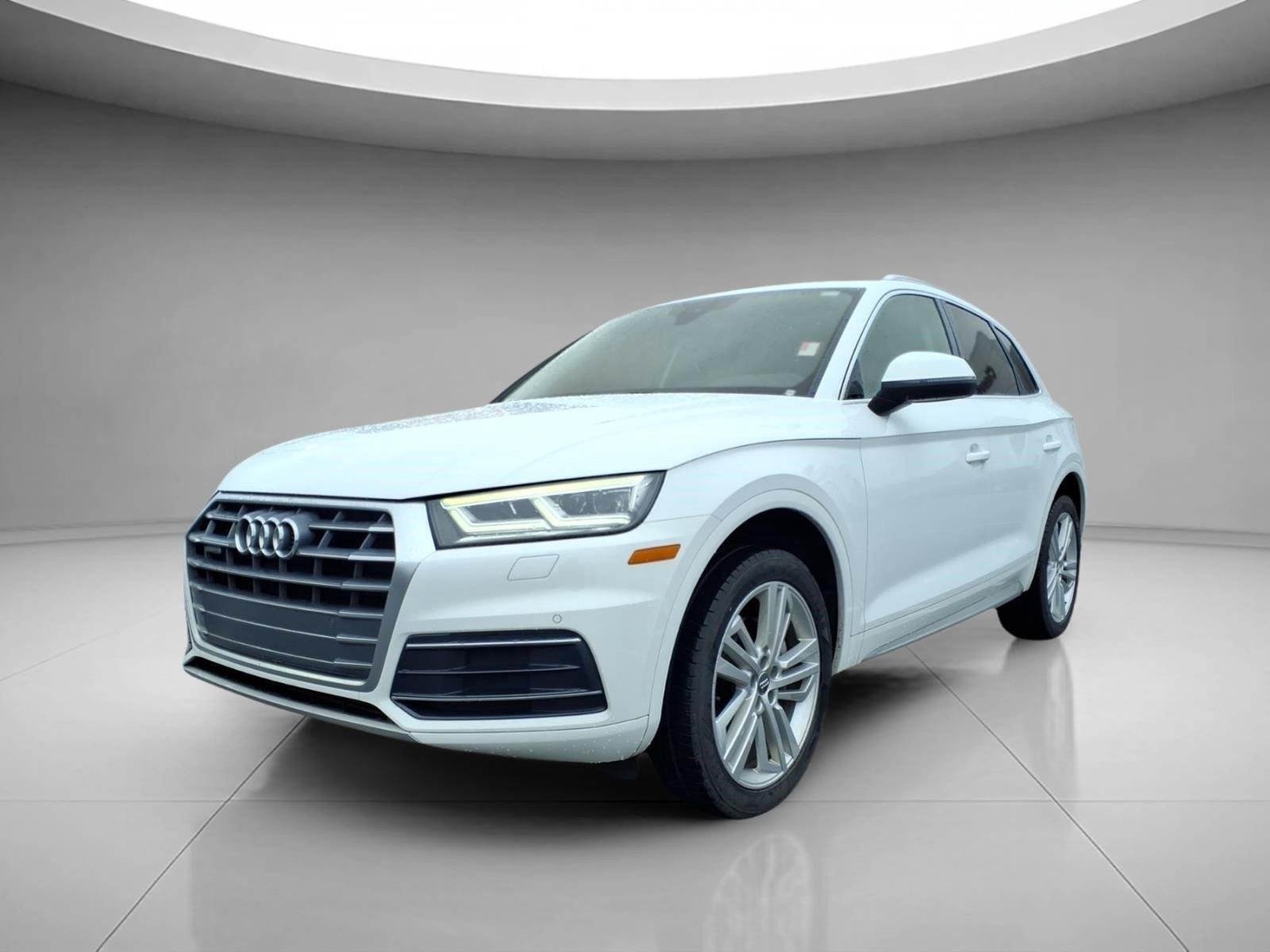 Used 2018 Ibis White Audi Premium Plus image 1