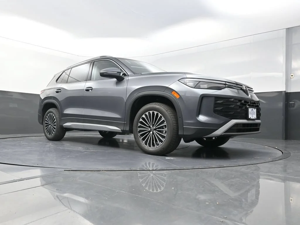 Used 2026  Volkswagen S image 21
