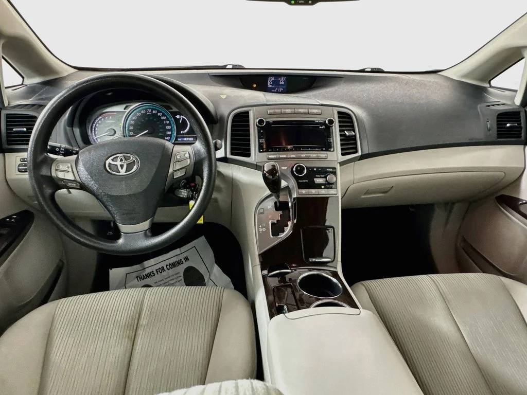 Used 2010 Silver Toyota Base image 23