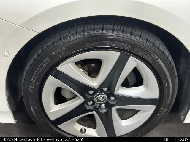 Used 2018 White Toyota Four Touring image 8