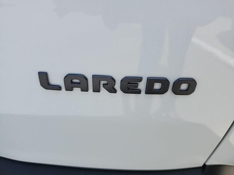 Used 2026 White Jeep Laredo image 5