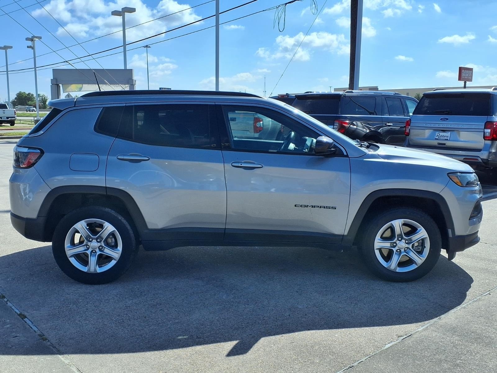 2024 Jeep Compass Latitude Silver at Robbins Nissan