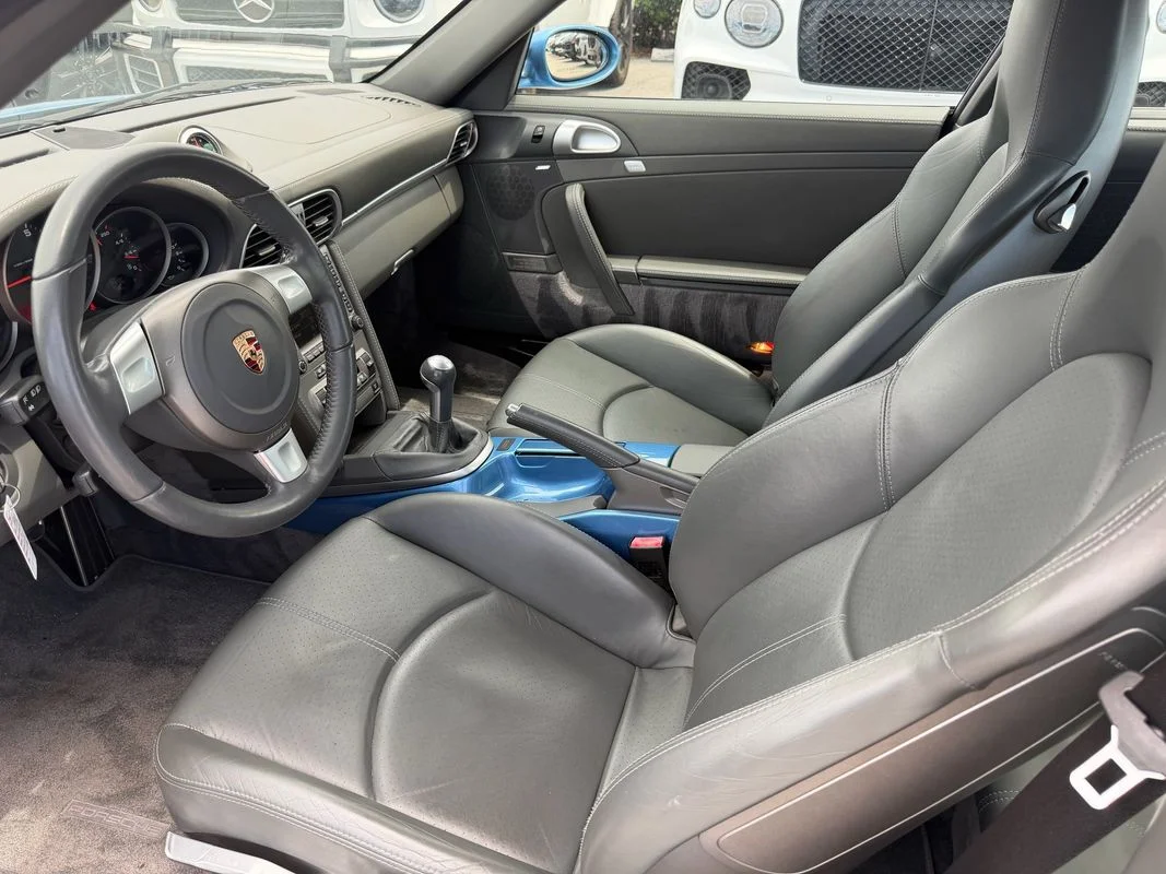 Used 2006 Blue Porsche Club Coupe image 27