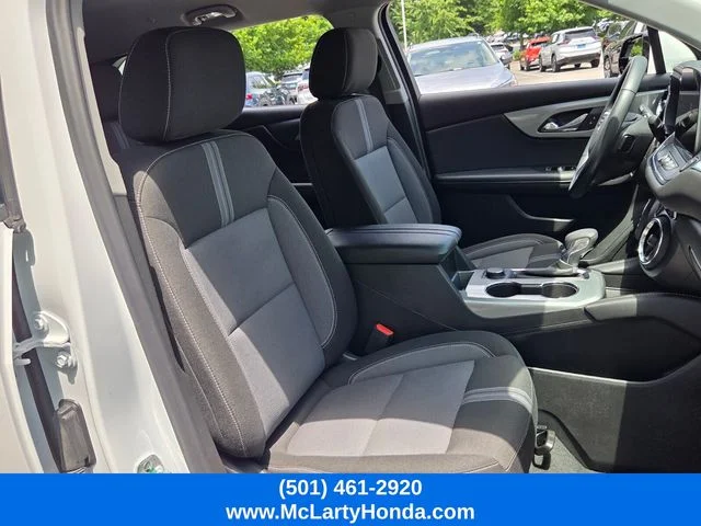 Used 2025 Summit White Chevrolet LT image 17