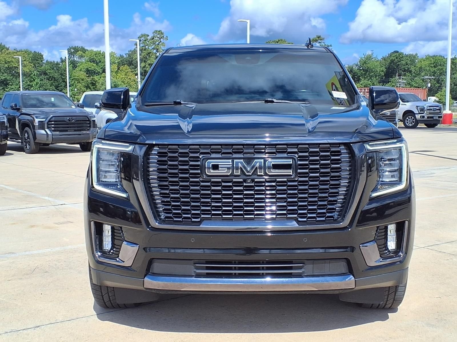 Used 2023 Onyx Black GMC Denali Ultimate image 4