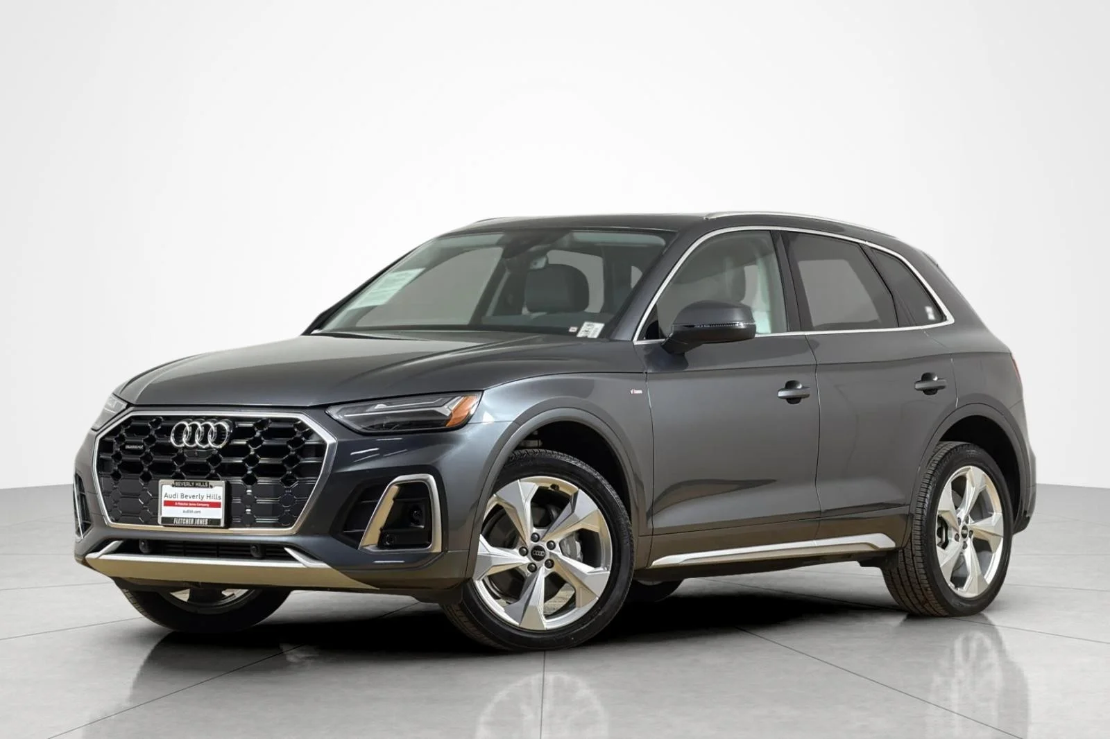 Used 2023 Daytona Gray Pearl Effect Audi S line Premium Plus 45 TFSI quattro image 1