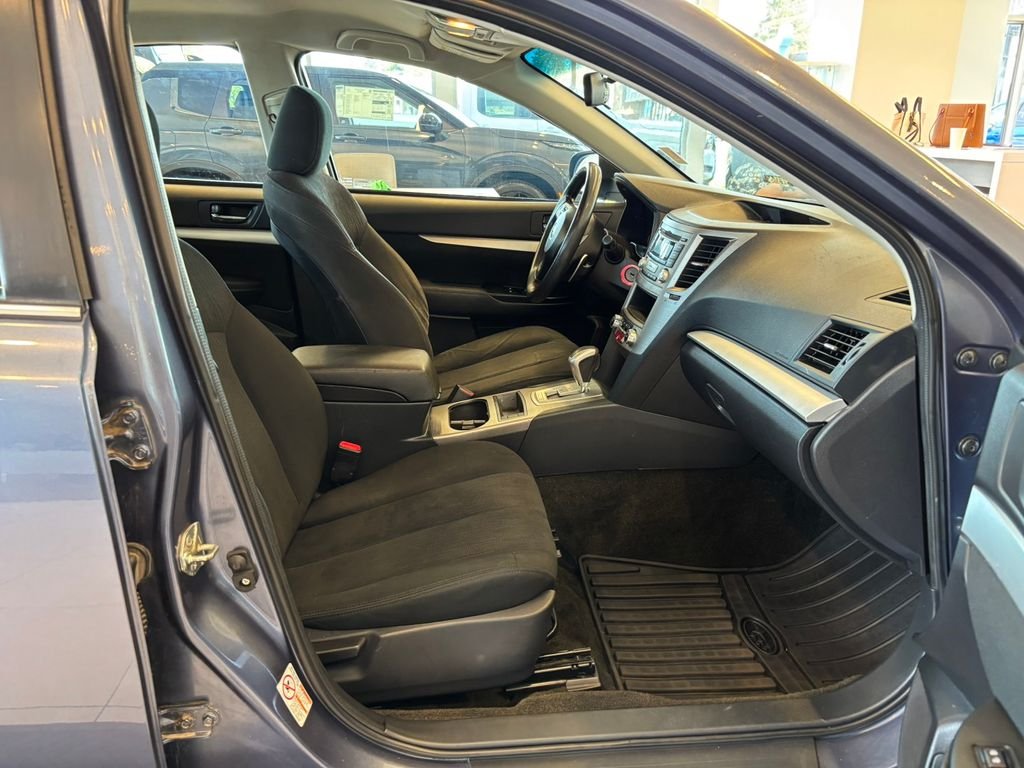 Used 2014 Blue Subaru 2.5i image 22