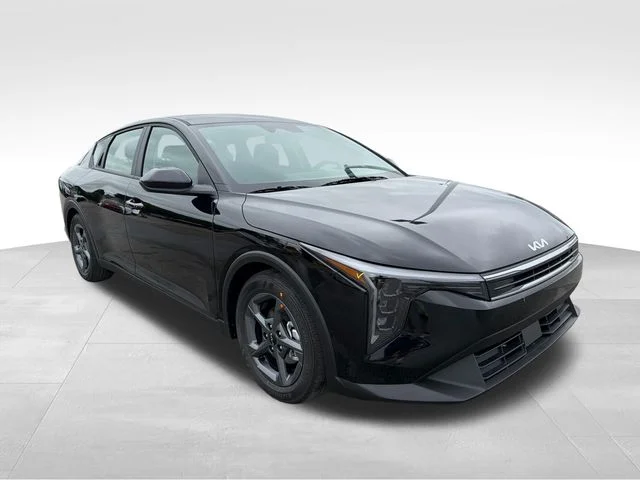 2026 Kia K4 LXS AT's photo