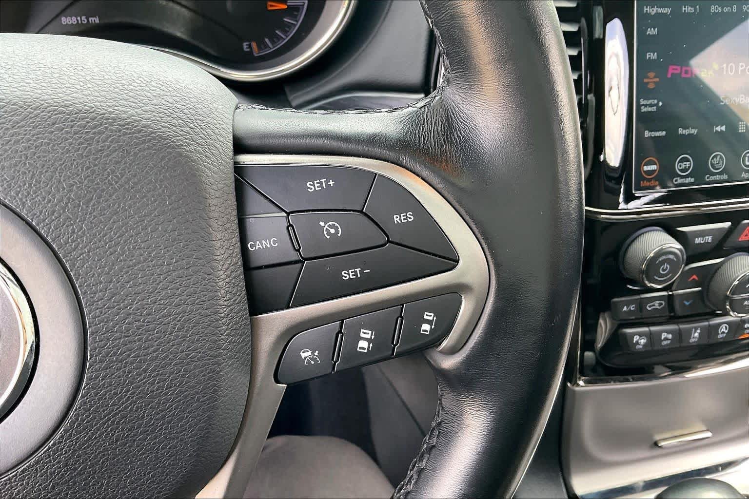 Used 2020 Diamond Black Crystal Pearlcoat Jeep High Altitude image 24