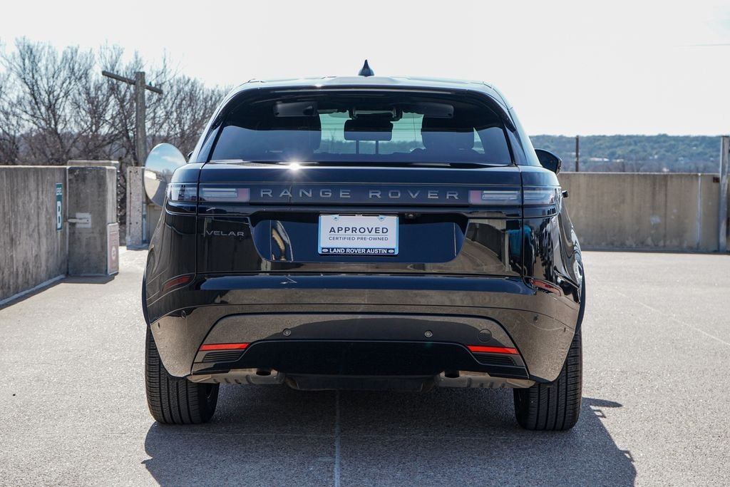 Used 2026 Black Land Rover Dynamic SE image 9