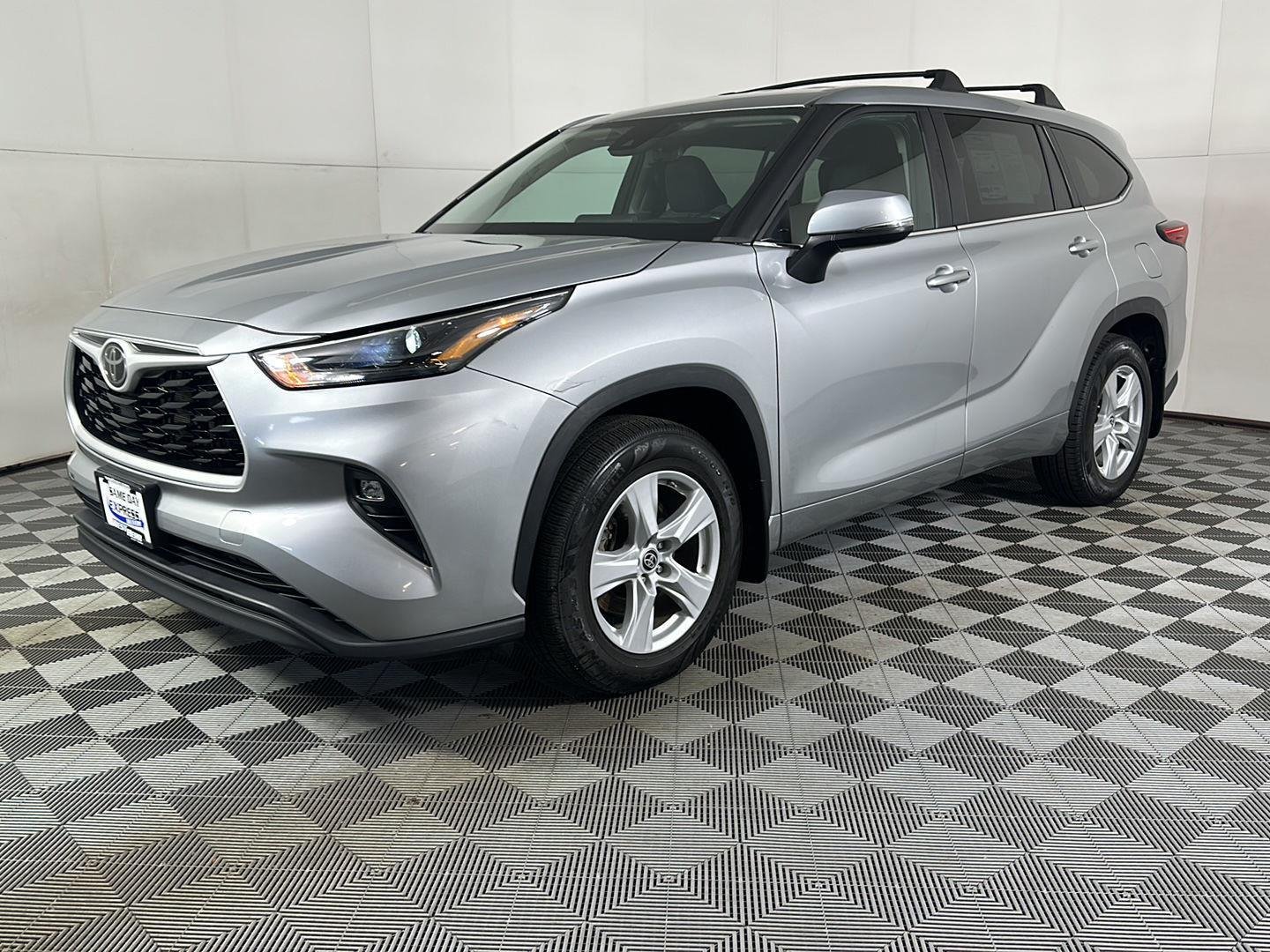 Used 2023 Celestial Silver Metallic Toyota LE image 4