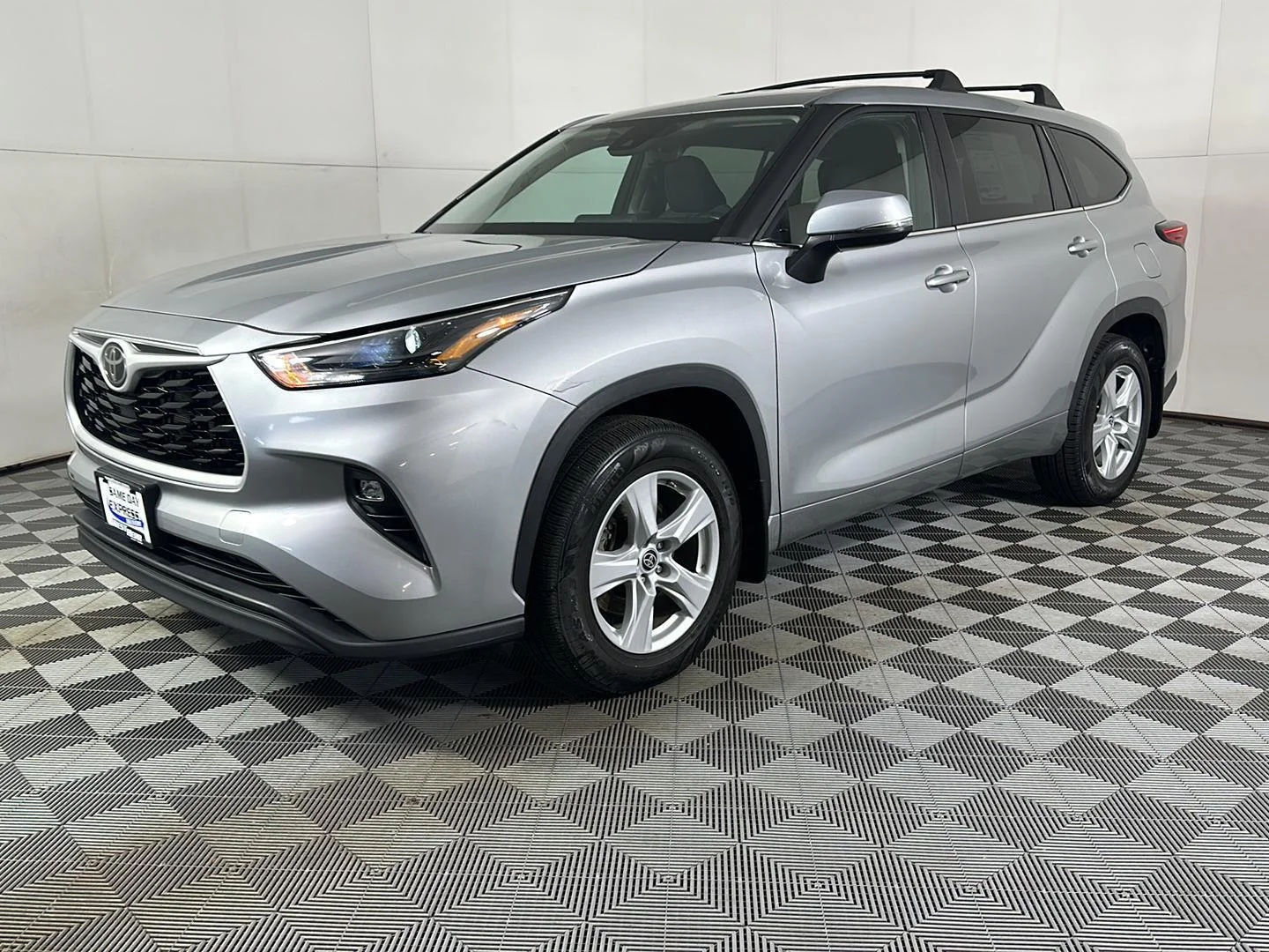Used 2023 Celestial Silver Metallic Toyota LE image 4