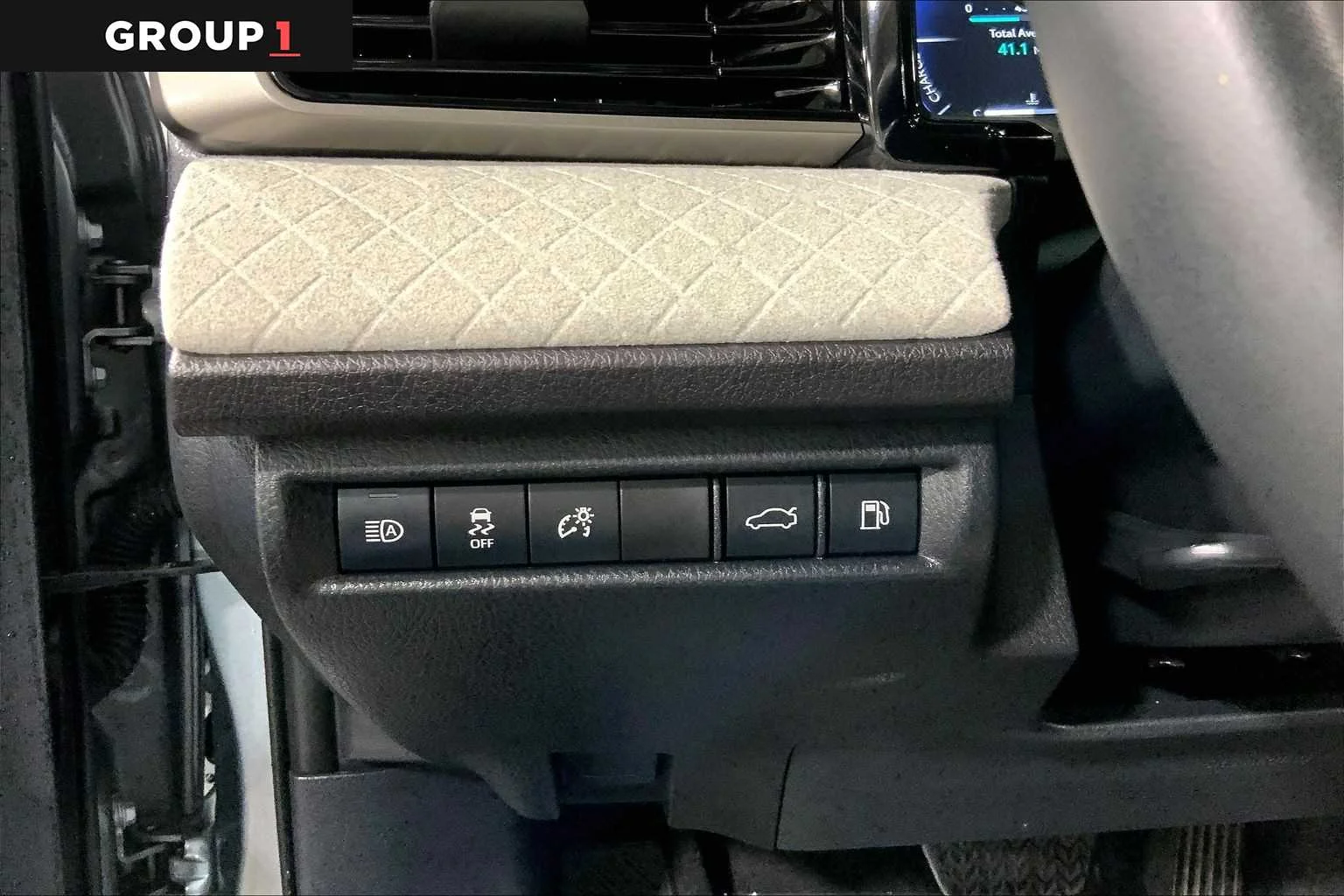 2025 Toyota Camry XLE - Photo 35