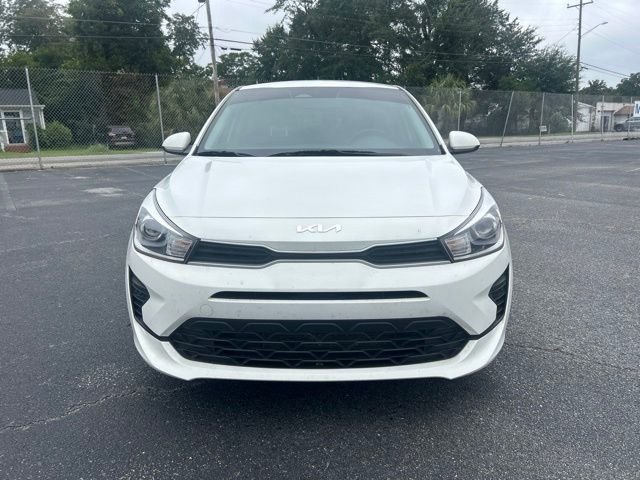 Used 2023 White Kia S image 7