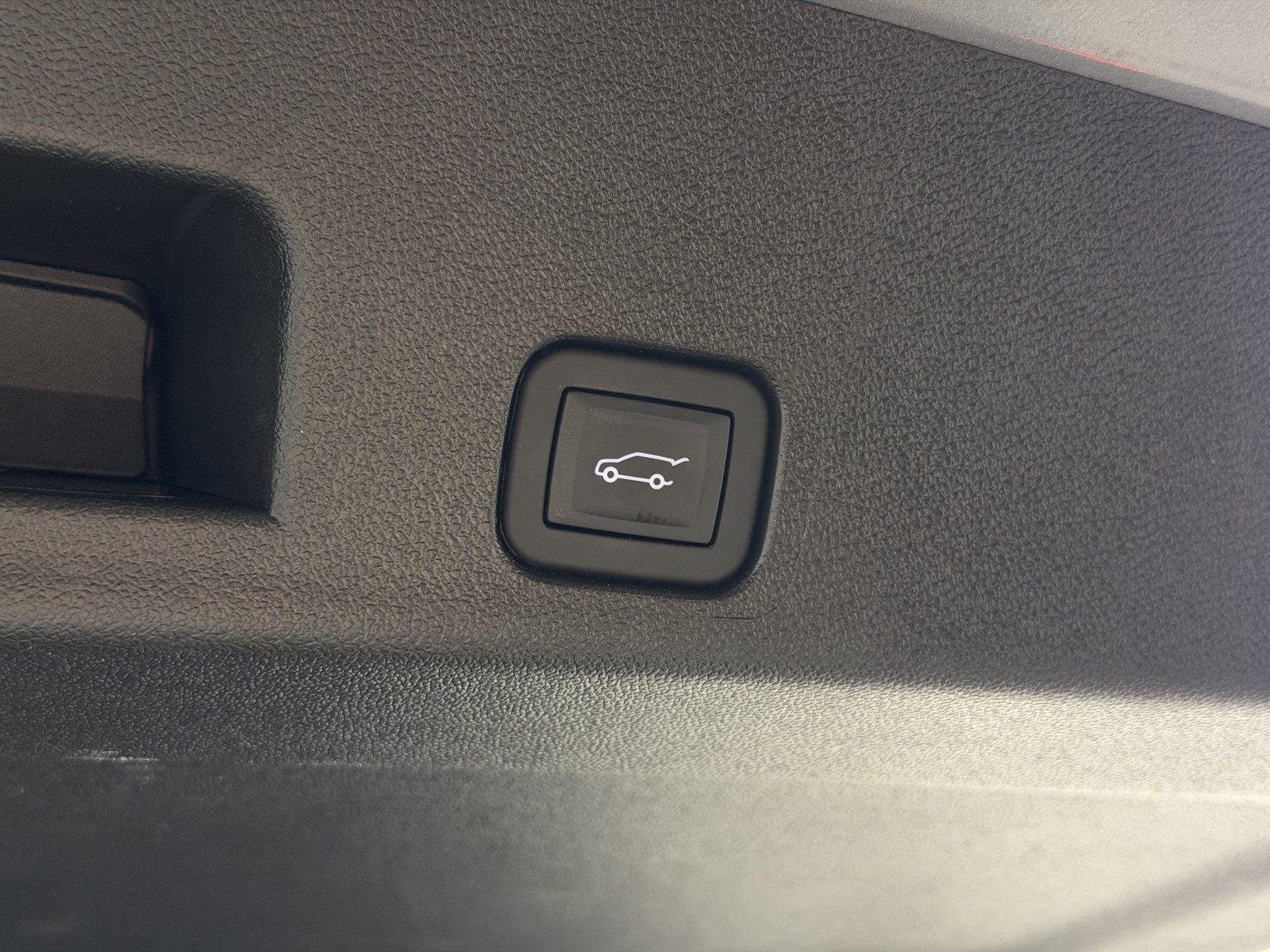 2026 GMC Acadia Elevation - Photo 18