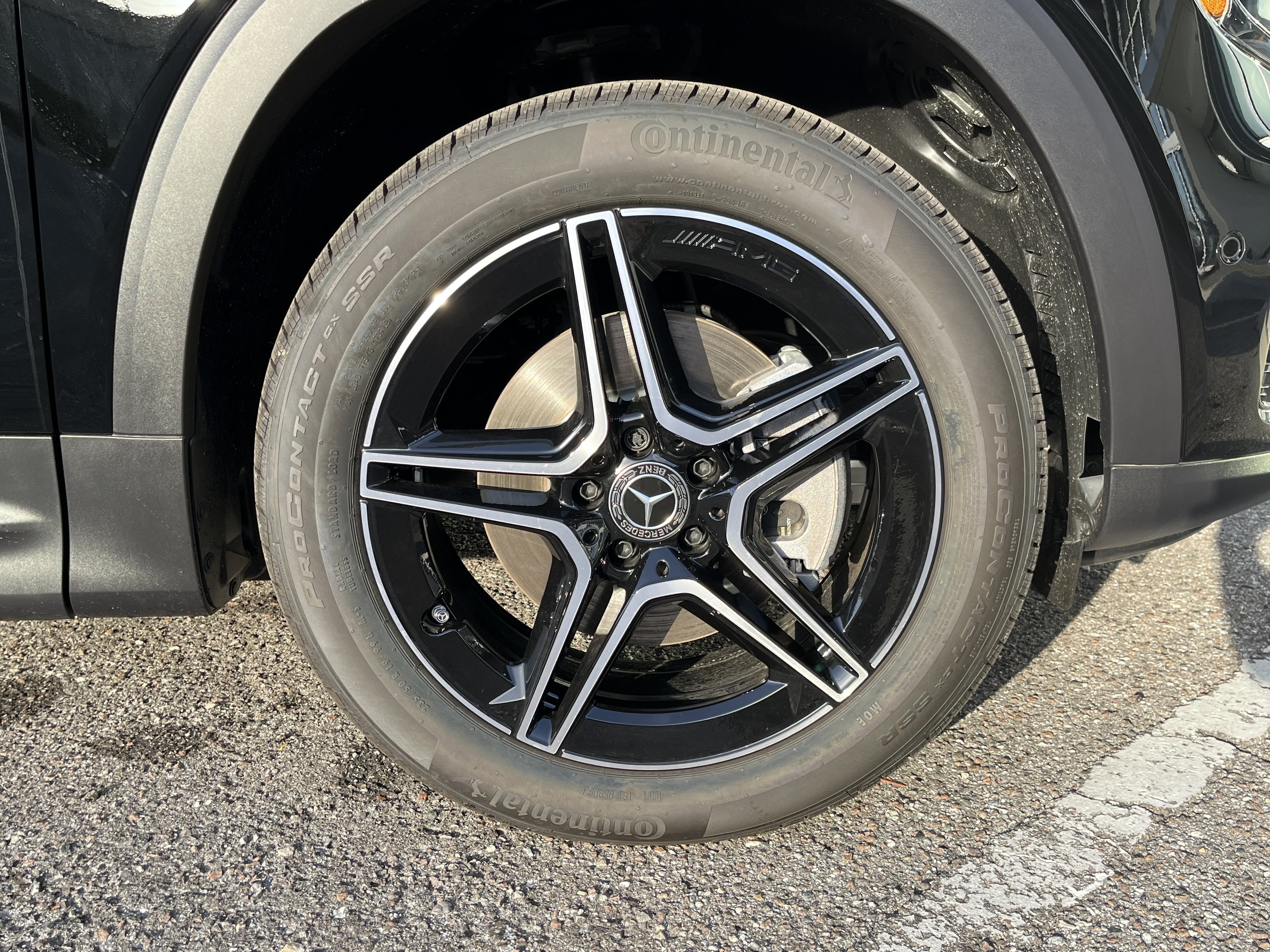 New 2026 Night Black Mercedes-Benz GLB 250 image 11