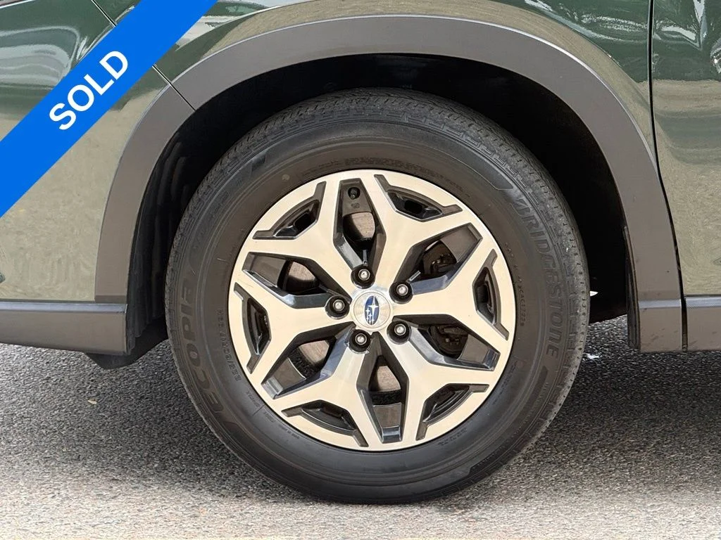 Used 2023 Green Subaru Premium image 6