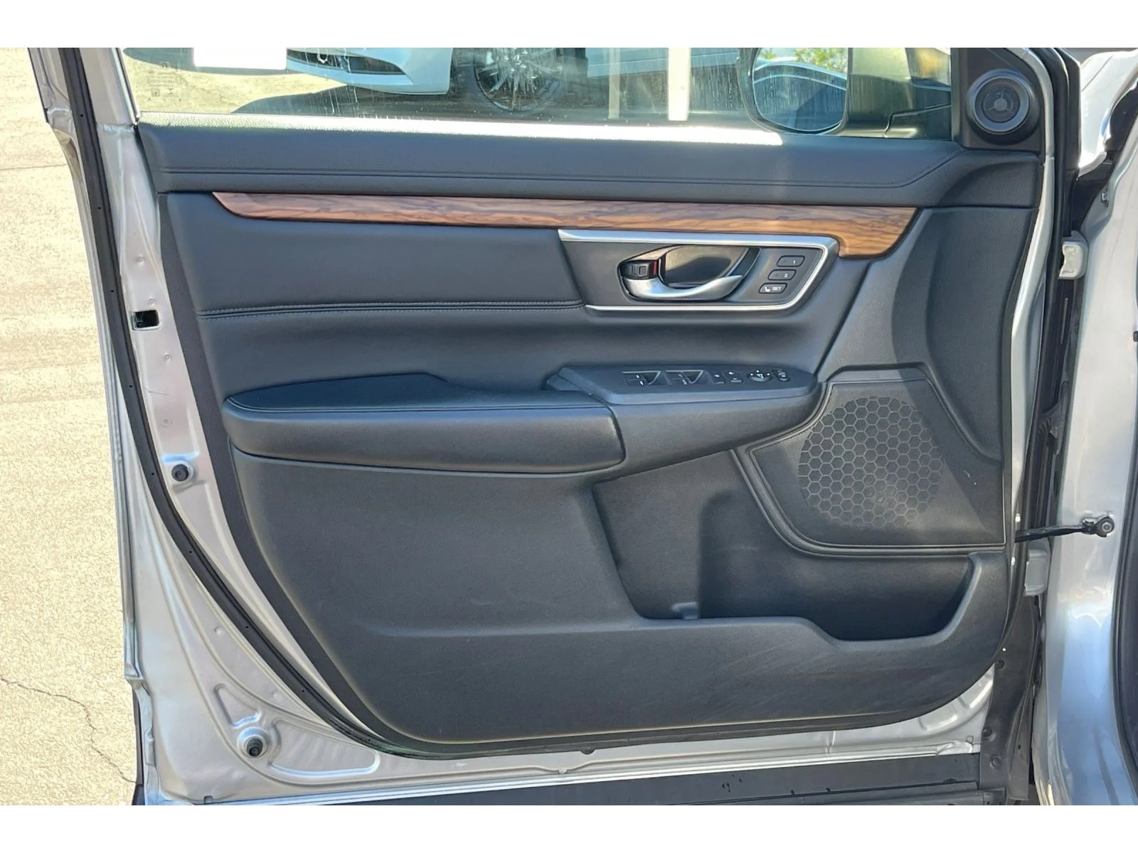 Used 2020 Lunar Silver Metallic Honda EX-L image 11
