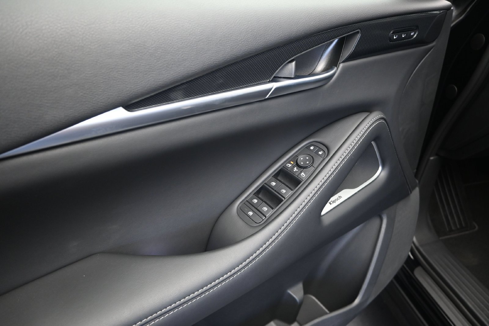 New 2027 MINERAL BLACK INFINITI Sport AWD image 11
