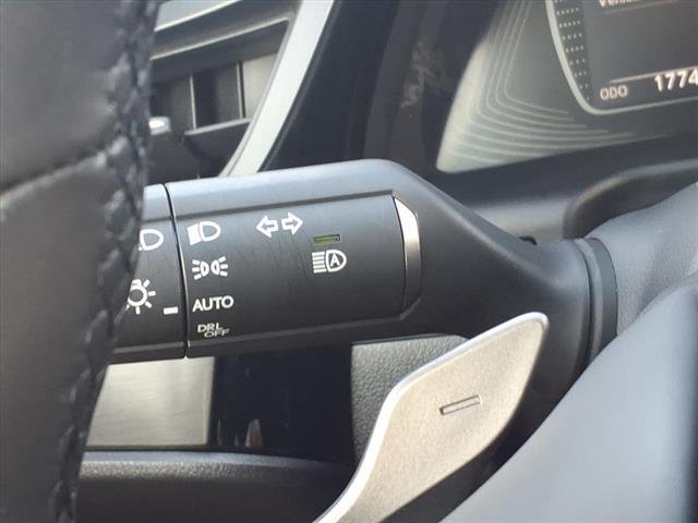 2025 Lexus ES 350 - Photo 23