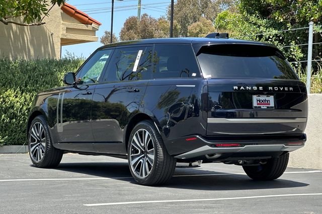 New 2026 Constellation Blue Ultra Metallic Gloss Land Rover SE image 3