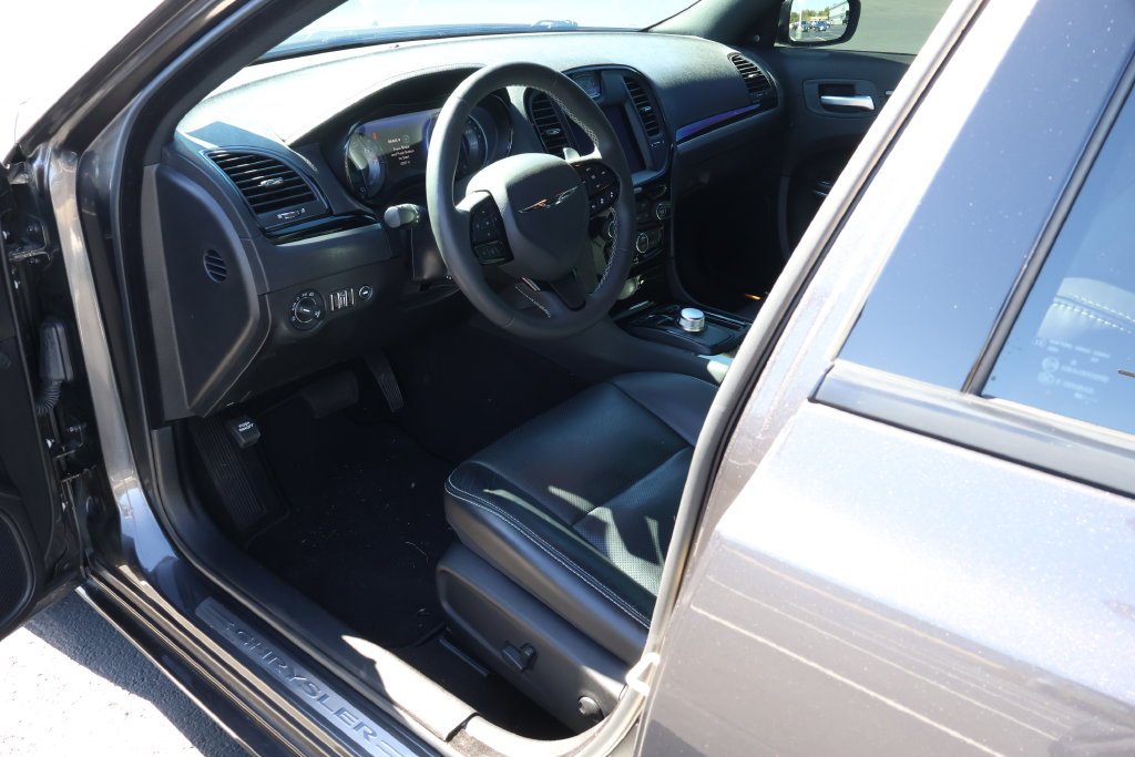 2023 Chrysler 300 S - Photo 10